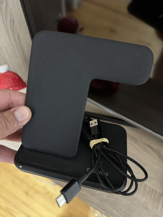 2бр. безжични зарядни 3 в 1