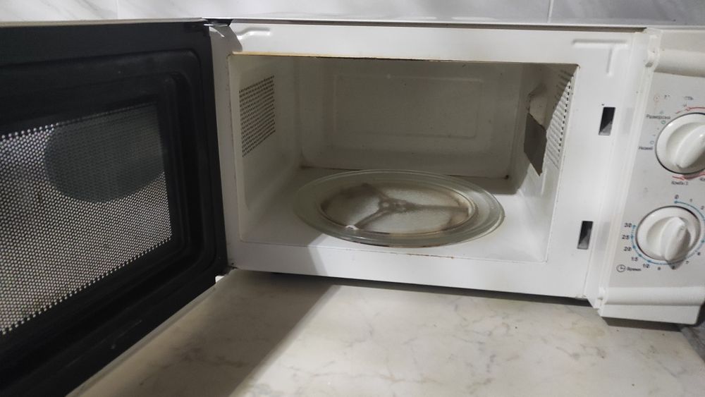 Микроволновка Elenberg