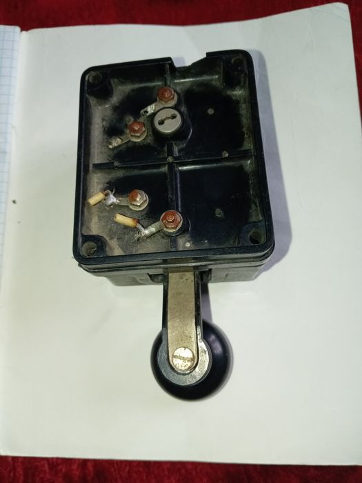 Телеграфний ключ морзе. Часы vitek