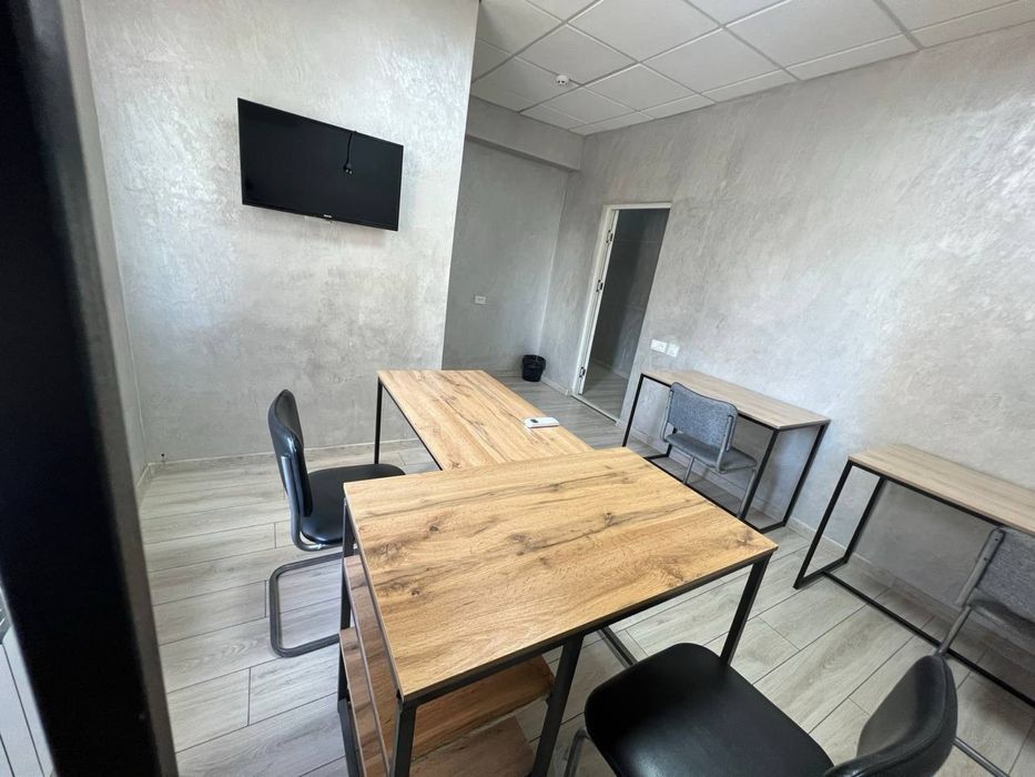 Аренда под офис с мебелью и техникой Бодомзор, БЦ