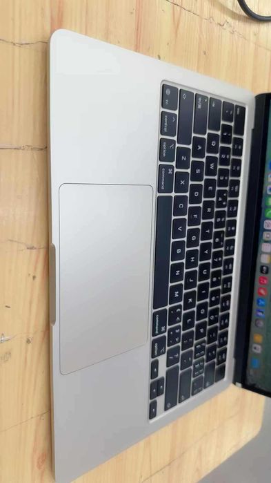Apple MacBook Air 13 2025 с чипом M4