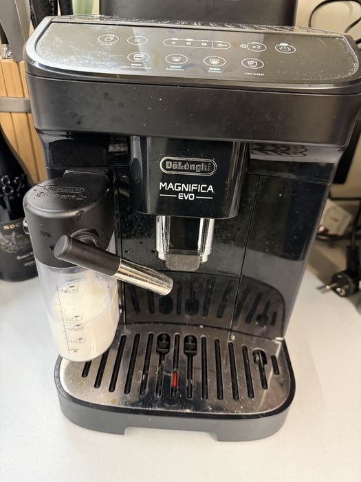 De Longhi  expresor foarte bun