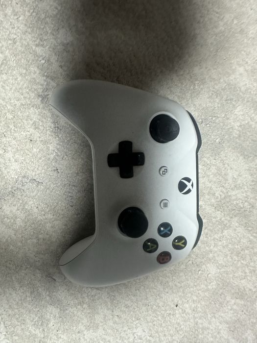 2 штук Геймпал, джостик xbox.