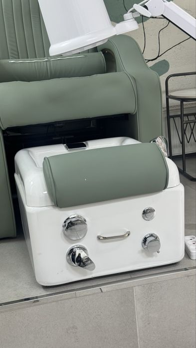 Педикюрное кресло! Срочно