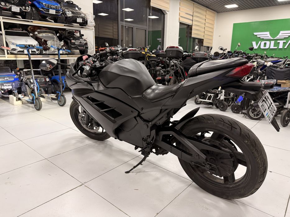Yamaha r3 elektro bike
