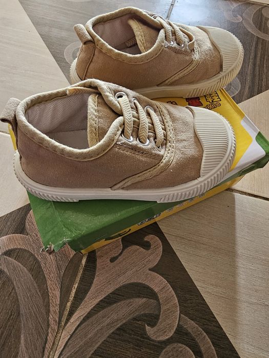 Продам детские обуви