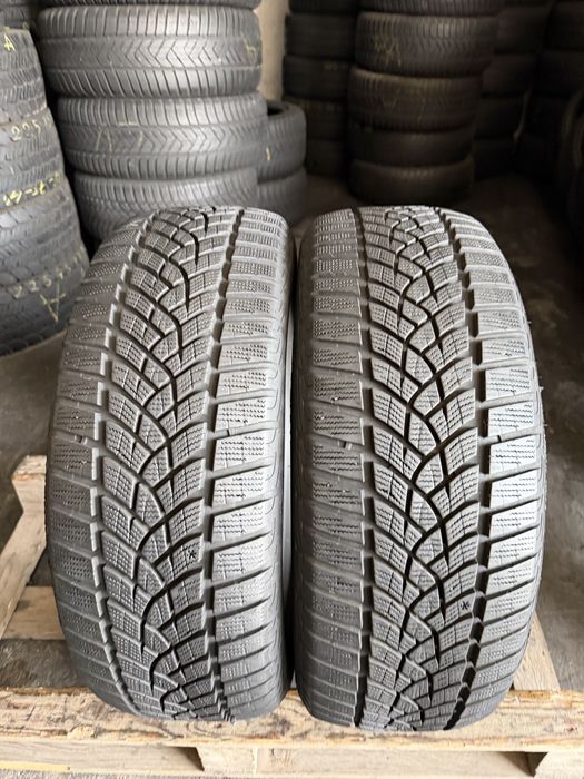 2 anvelope iarna 215/55/17 , GoodYear , 7.5 mm !