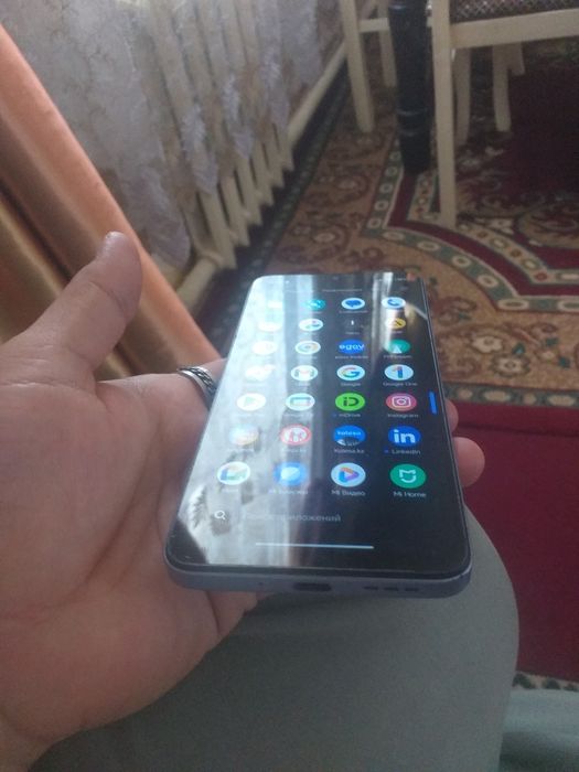 Телефон сатылады