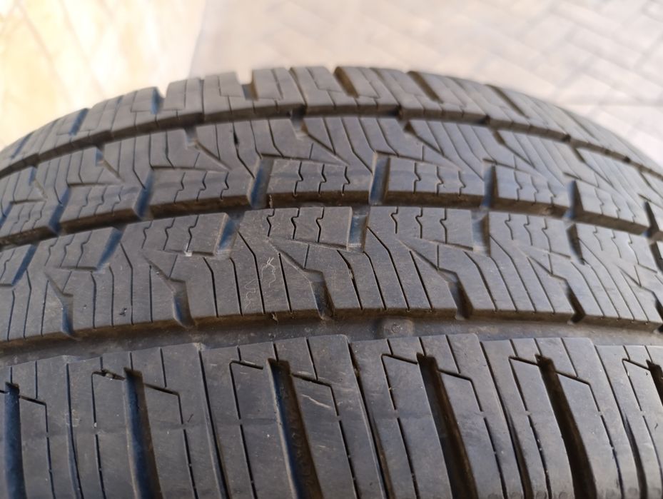 Всесезонни гуми Continental 215/65/16 C Dot 2022