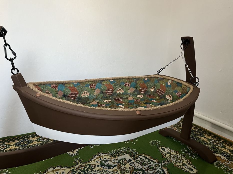 Подвесная колыбель лодка