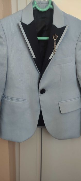 costum elegant 6 ani