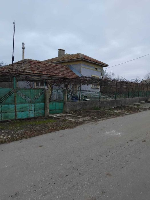 Продава се Къща в с. Нова Камена, Област Добрич - 70 кв.м за 255 €/кв.м - Снимка #2