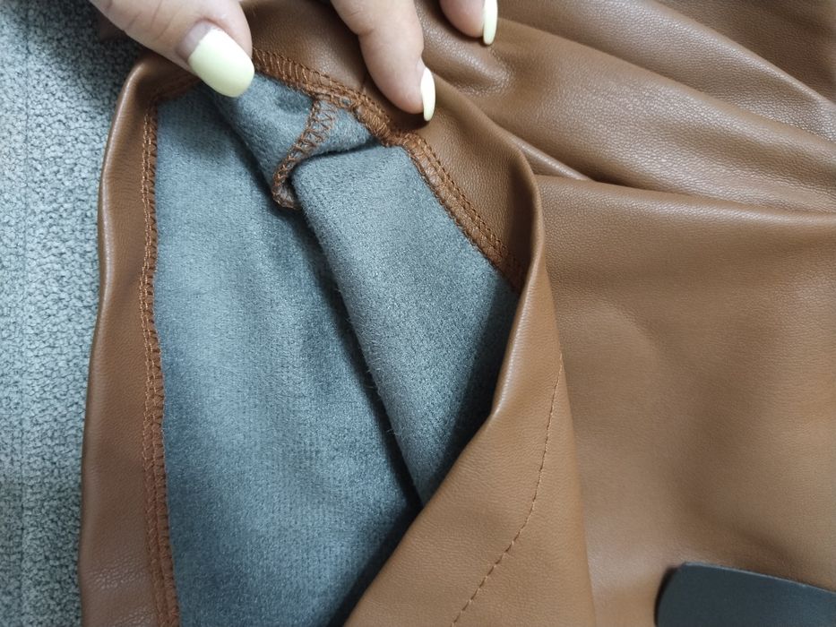 Нарядный костюм.для девочки 9-10 лет