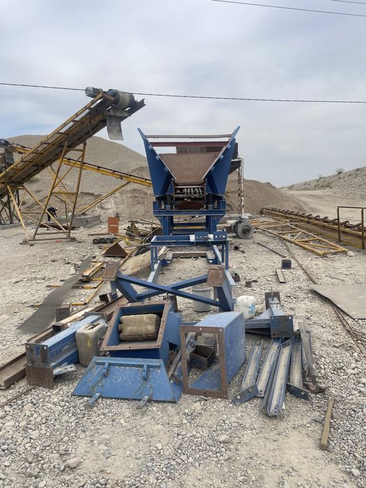 Дробилка щековая 650 * 900 .