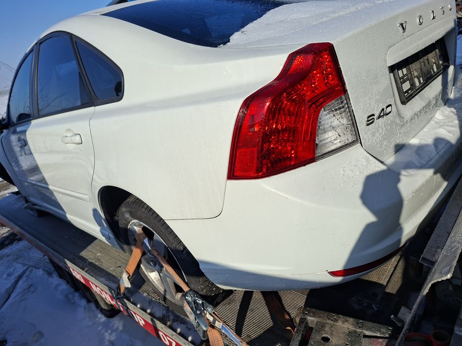 Dezmembrez Volvo S40 2009