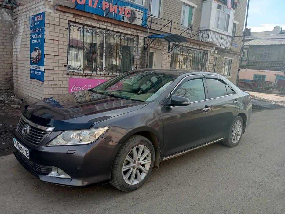 Продам Тойота камри 50