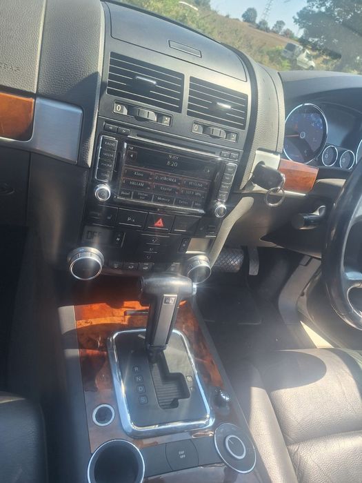 VW Touareg 2.5 R5 Facelift,174 к.с. , 60 броя на части