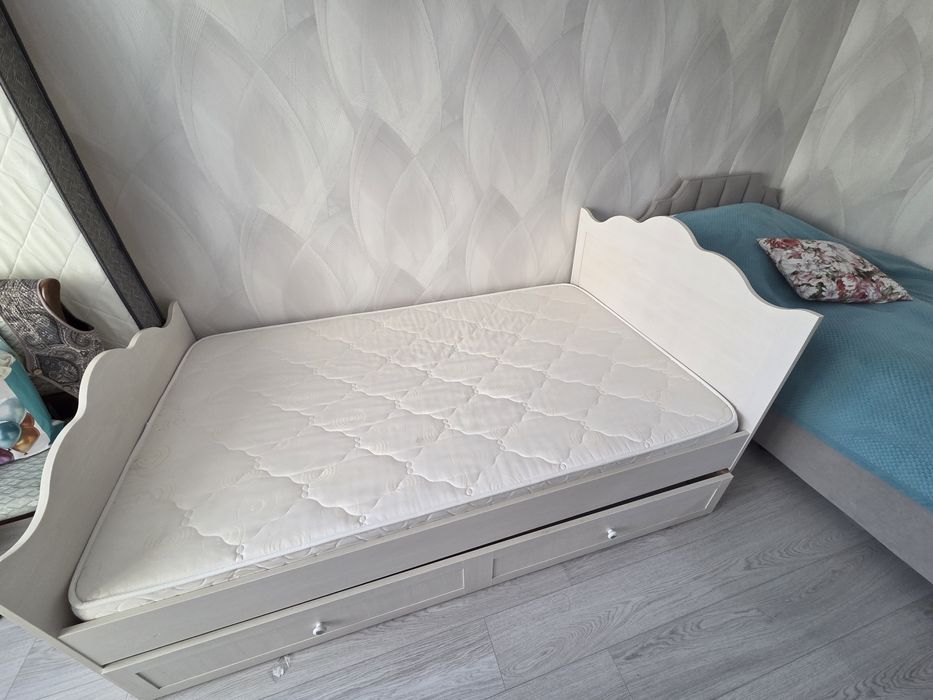 Кровать размер 1,20м×2м