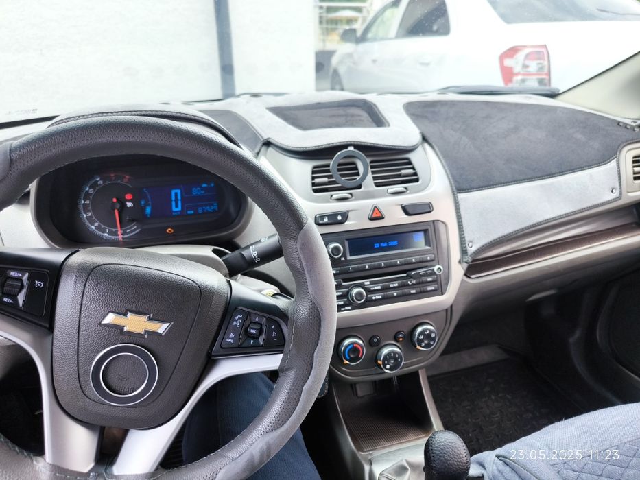 Продается автомобиль Кобальт 2015 года МЕХАНИКА 3 позиция  Метан4