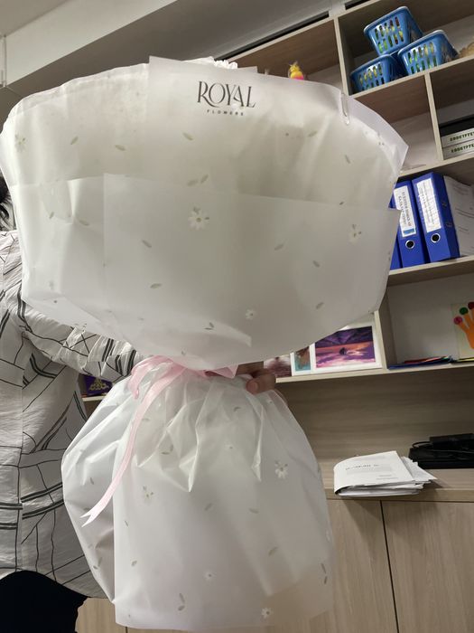 Продам цветы 10000 тенге только что получила, royalflowers