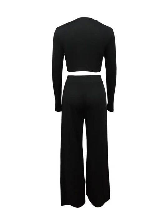 Стильная двойка из легкого материала