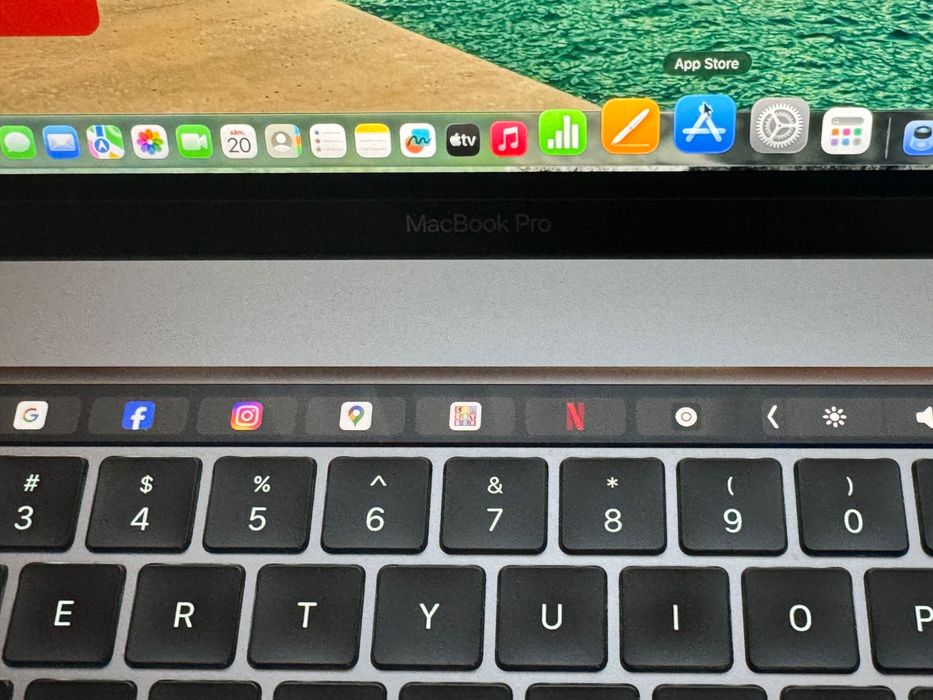 MacBook Pro 16-inch, 2019, A2141, 2.3 Intel I9, 1TB SSD, 16GB DDR4