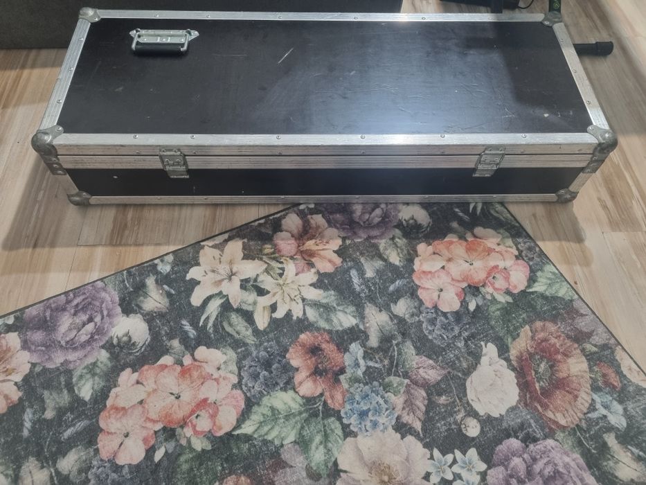 Vand case de korg kronus 61 clape  700 de lei pret fix
