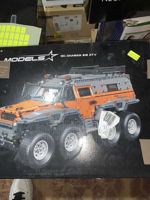 Джип с дистанционно сглобяем