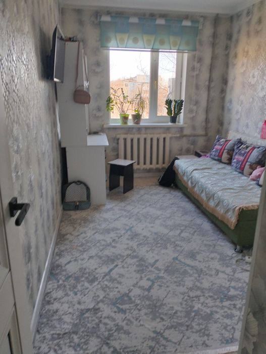 Срочно продам 3х комнатный квартиру
