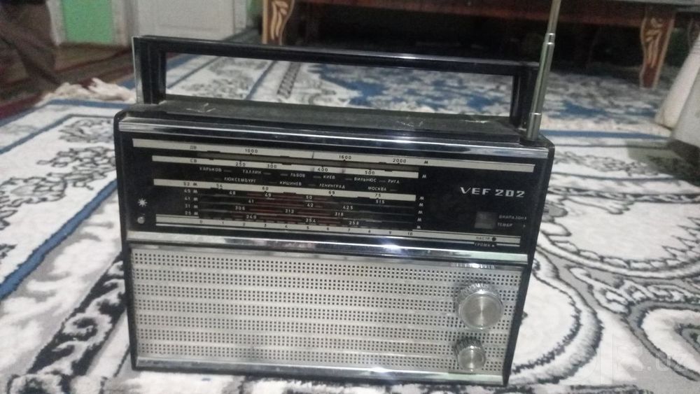 Радио VEF 202 сотилади