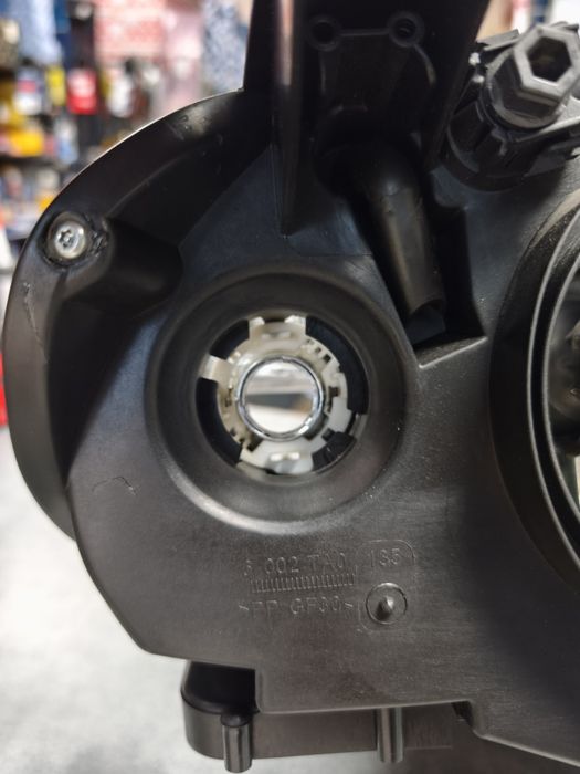 Фара перед BMW X5 E70 рестайлинг