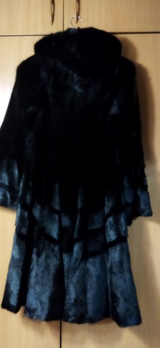 Продаю норковую шубу