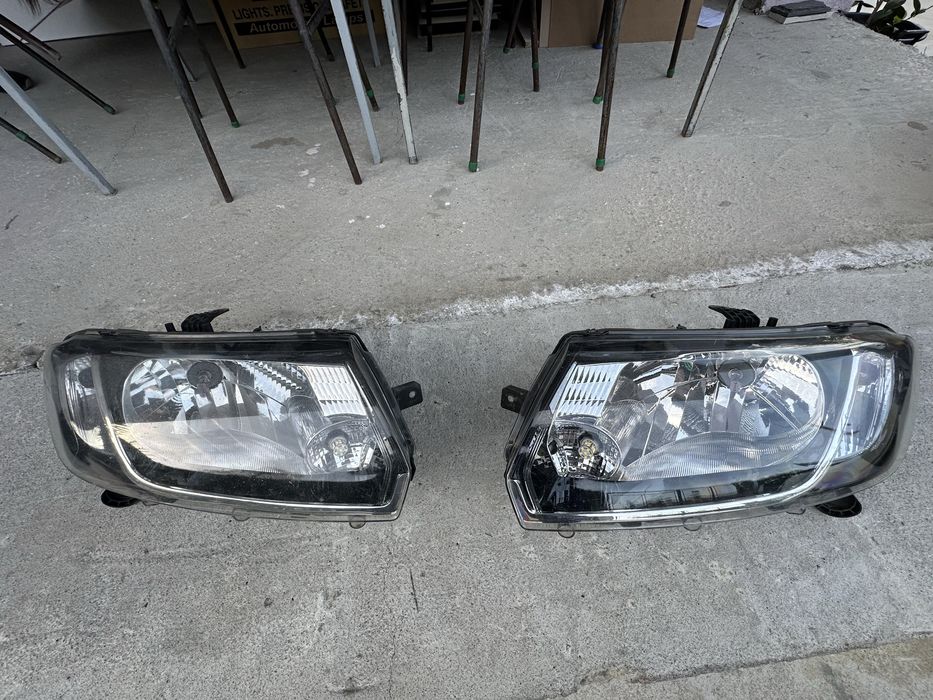 Фарове за Dacia Logan 2