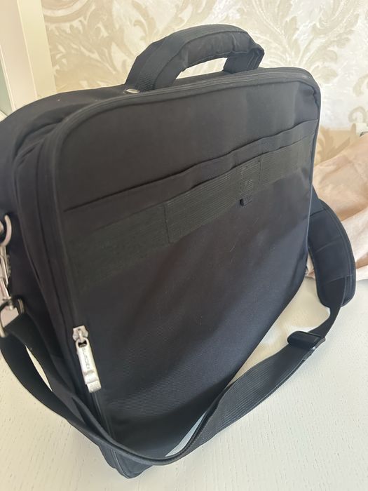 Портфель для ноутбука новый