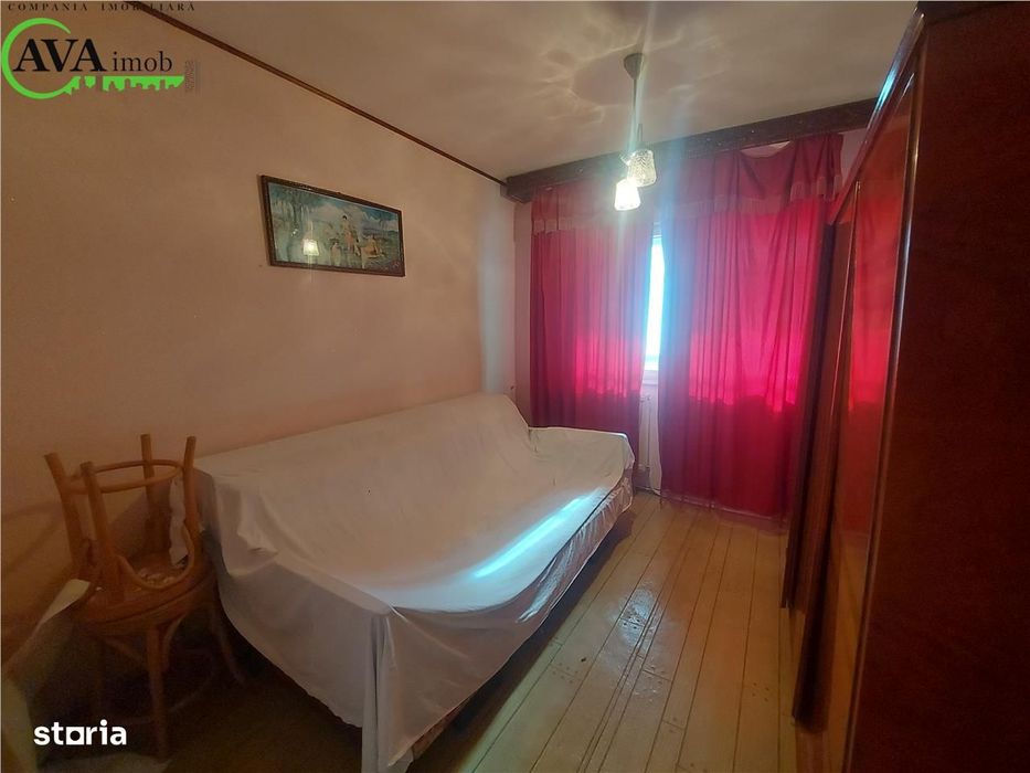 Apartament 3 camere decomandat, et. 3, zona Bistrita Lac