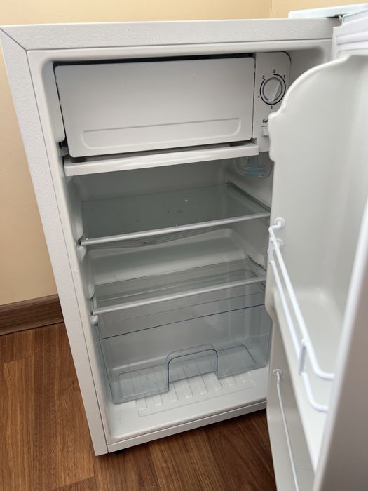 Холодильник , мини бар