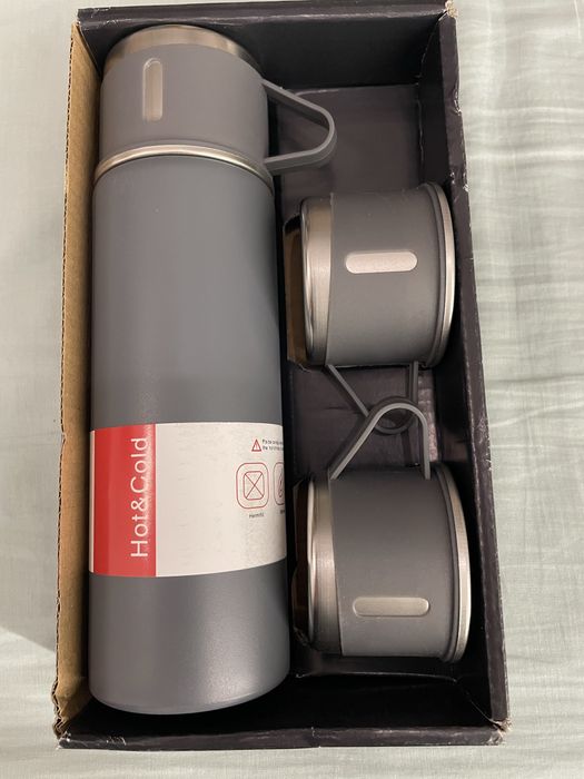 Set termos cu trei cesti