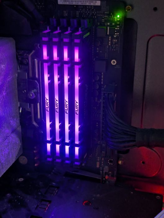 Kingston Fury 4x8gb 3600MT's cl16