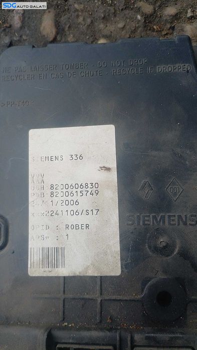 Kit Pornire ECU Calculator Motor Siemens Calculator Confort Cheie CIP Cartela Imobilizator Renault Megane 2 1.5 DCI 2002 - 2008 Cod 8200399038 8200513163 8200606830 8200615749 8200468515 S118539002E [M8065]