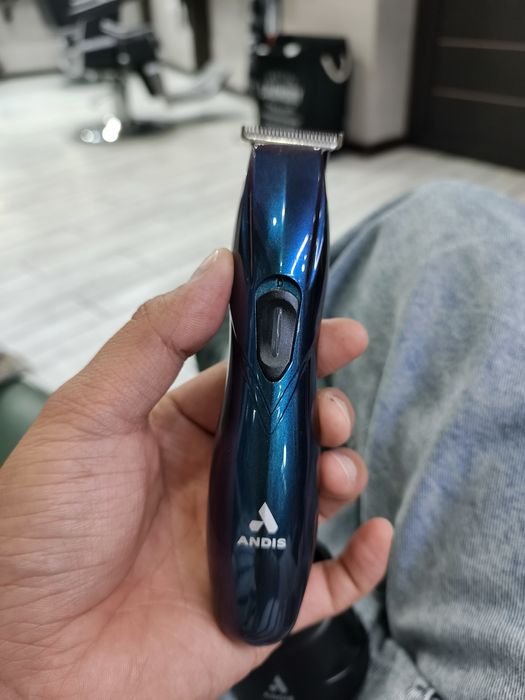 Триммер для окантовки для стрижки.