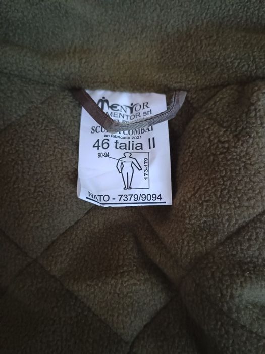 vand scurta ristop mărimea 46/2 și mozaic nouă 46/1 pret 200 fiecare