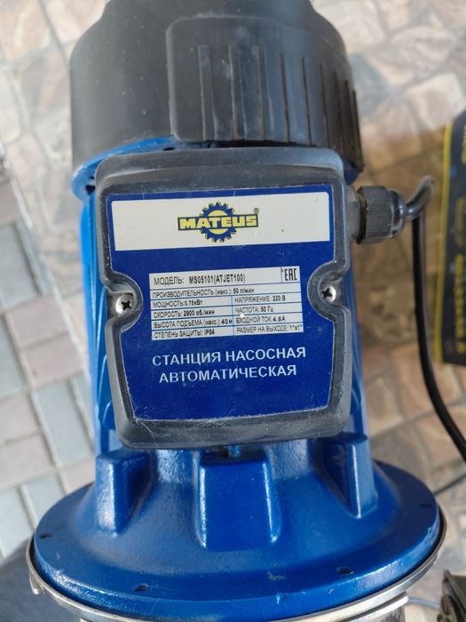 Насос водяной...