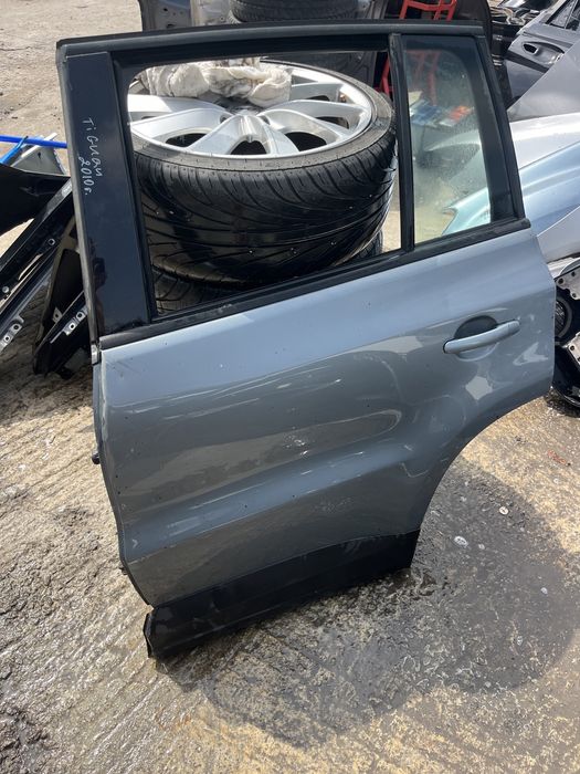 2 броя задна лява и 1 брой предна лява врата VW Tiguan 2007-2016