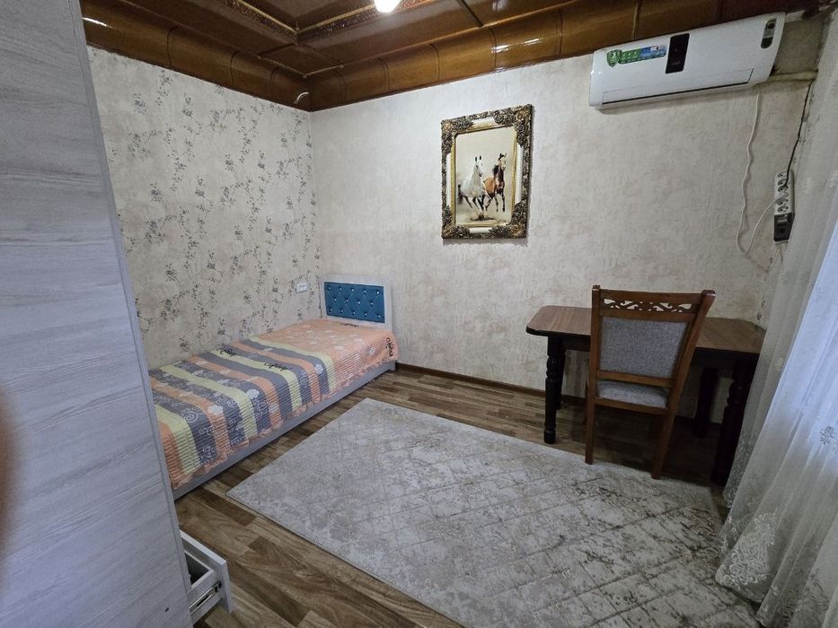 Уй сотилади. Продаётся дом в Янгиюле.