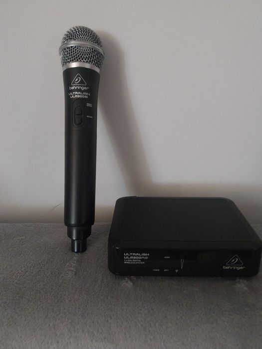 Microfon wireless behringer Ulm300 450 lei Shur beta87cu cablu 500 lei