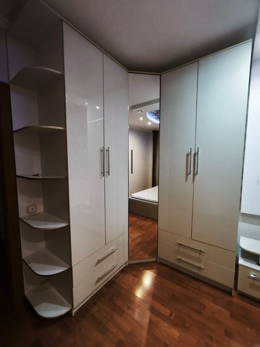 Продаю два шкафа