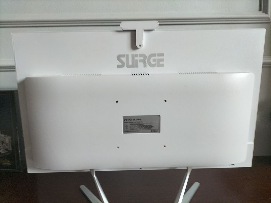 Моноблок SUiRGE SG-S238 белый
