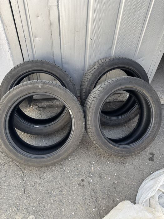 Продам летние шины на 18 размер