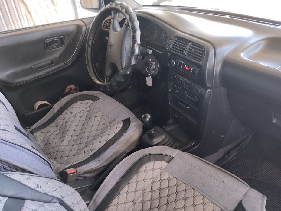 Ниссан Санни 1.6