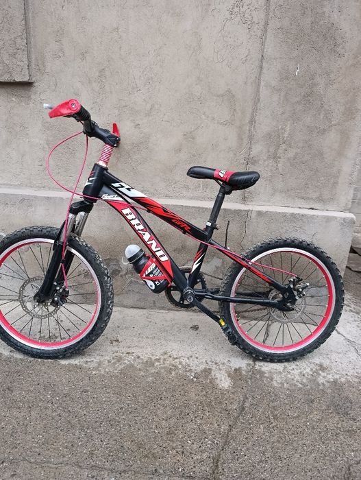 Велосипед красный